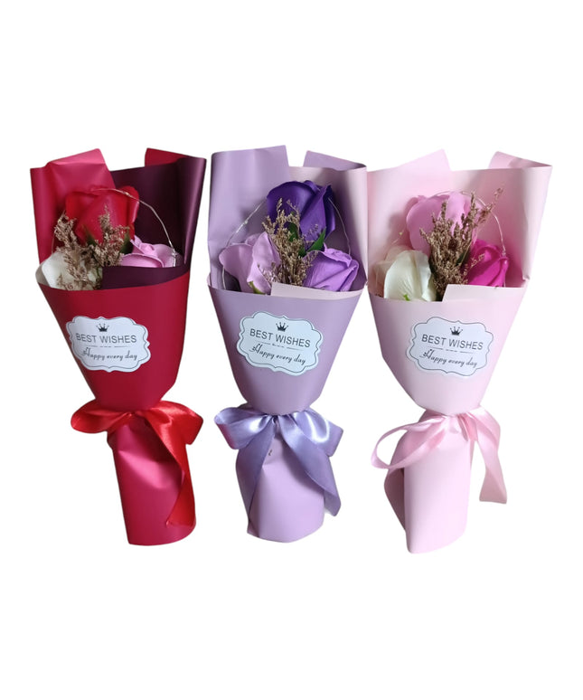Buchet ornamental Trandafiri cu lumini în cutie cadou 804-15