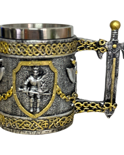 Cană Medievală cu Cavaler – Cadou de Colecție cu Ambalaj Elegant