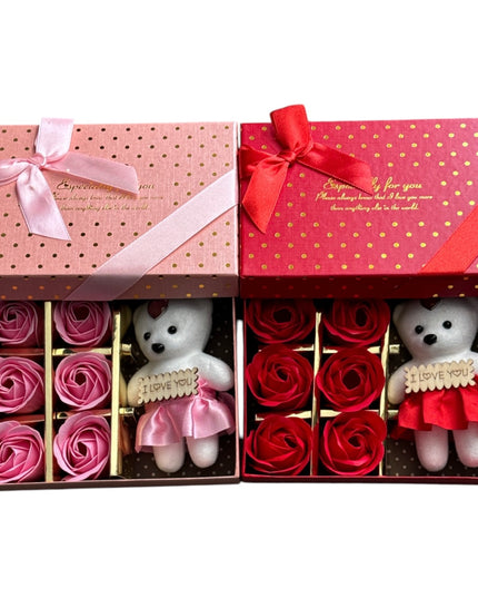 Cutie cadou Trandafiri cu Ursuleț