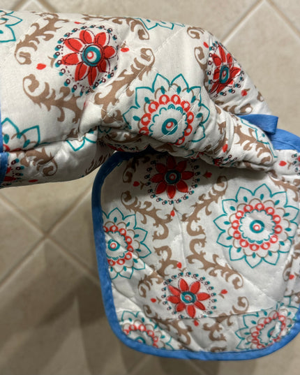 Set mănușă de bucătărie și suport