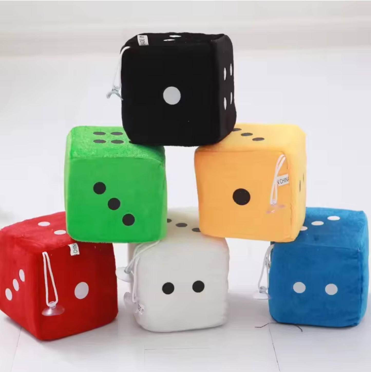 Zaruri plușate colorate 12/set 6cm