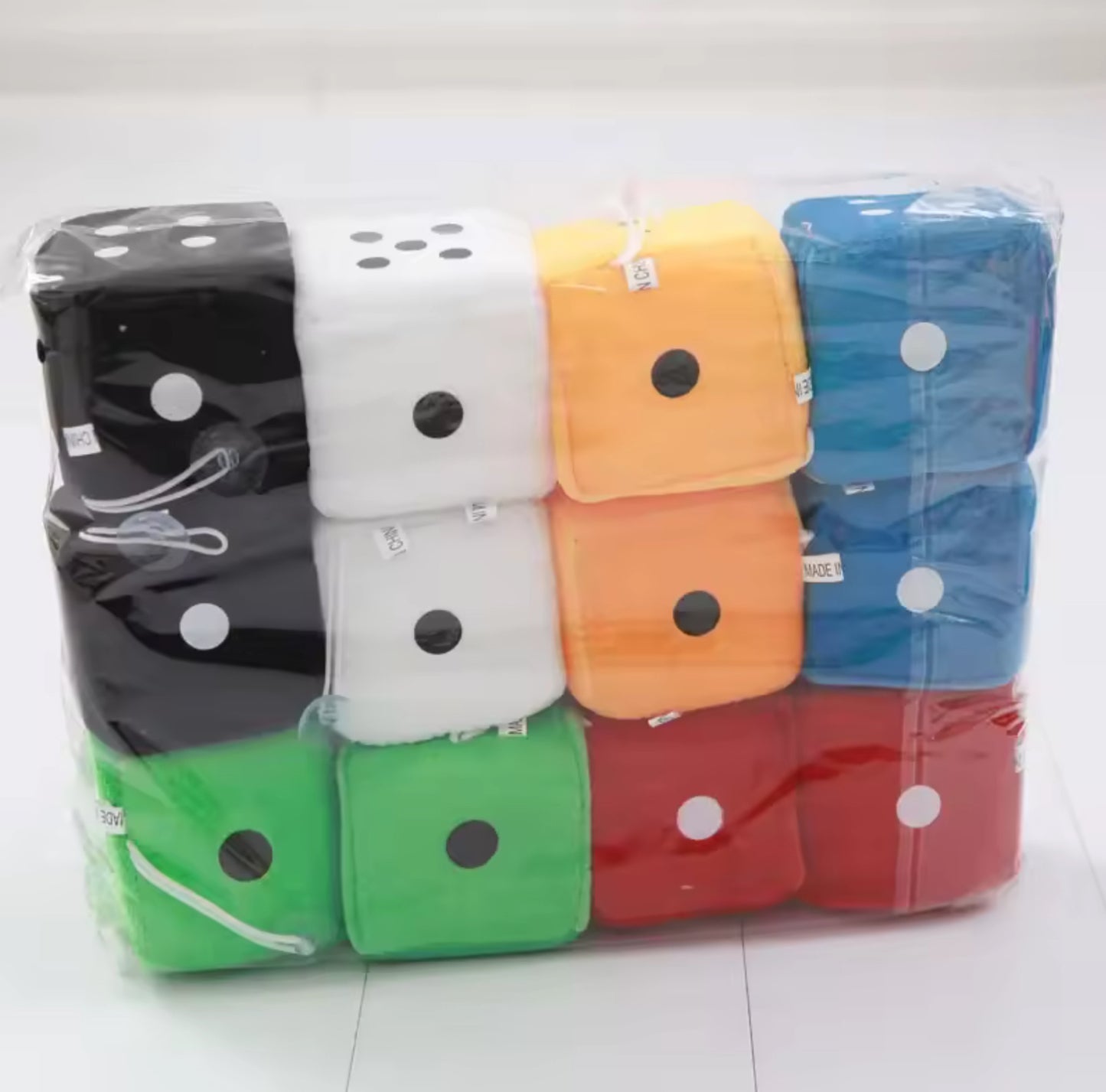 Zaruri plușate colorate 12/set 6cm
