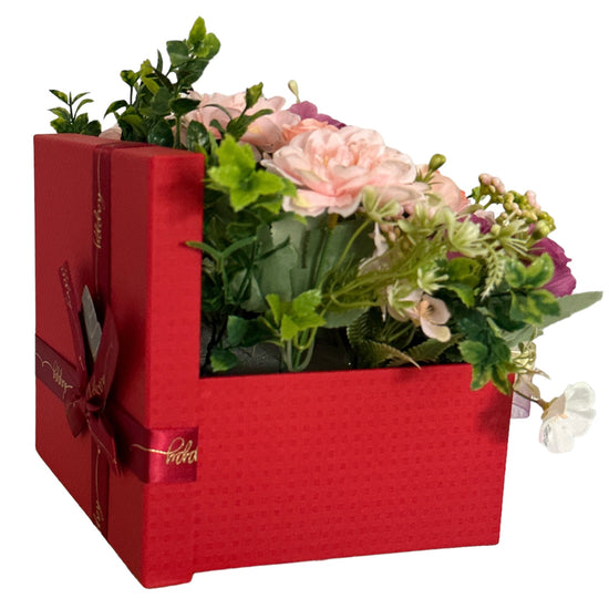 Aranjament floral cutie roșie L