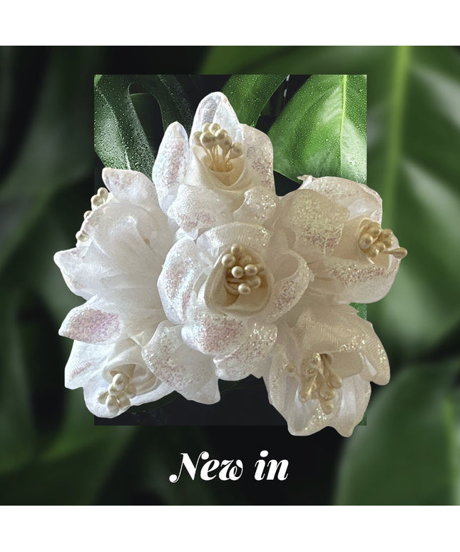 Cocardă trandafiri 6 fire 14cm