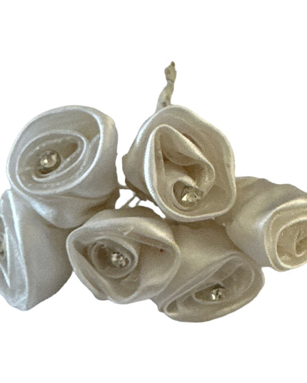 Cocardă trandafiri saten 6 fire 10cm