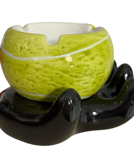 Scrumieră ceramică Mână cu minge