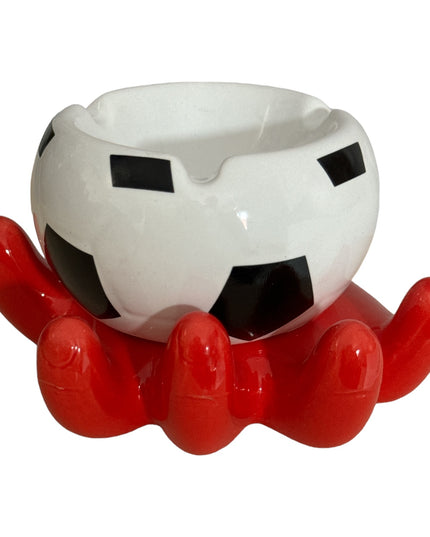 Scrumieră ceramică Mână cu minge