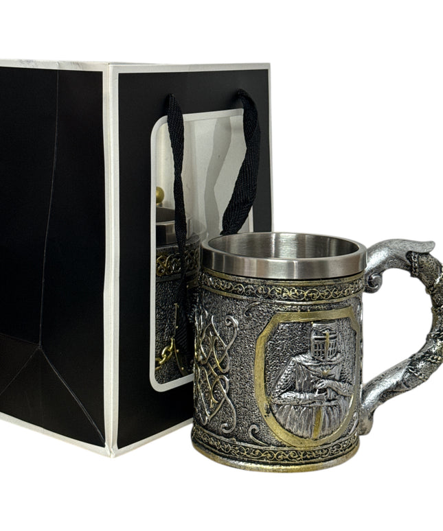 Cană Medievală cu Cavaler – Cadou de Colecție cu Ambalaj Elegant