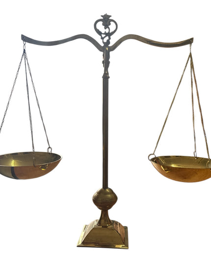 Balanță decorativă mare din alamă – design clasic elegant 35cm