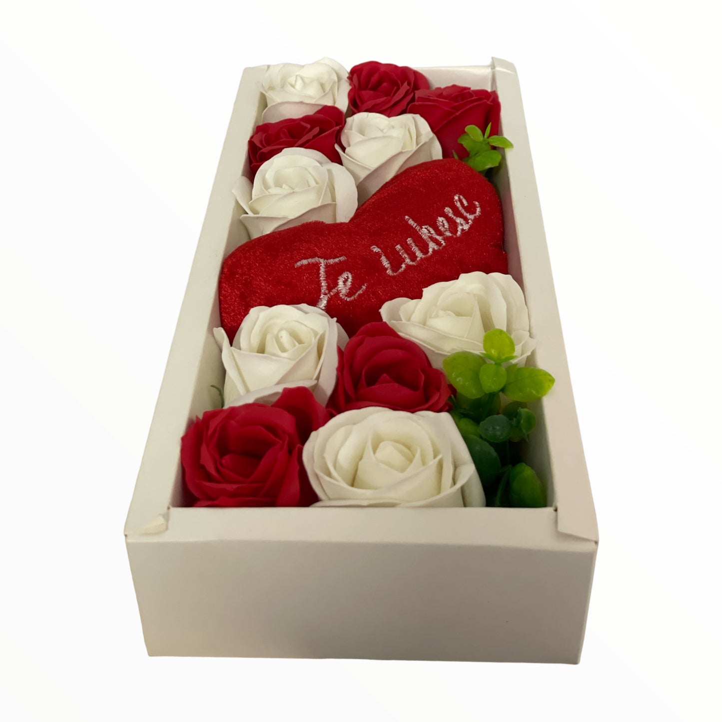 Trandafiri de săpun cu inimă la cutie